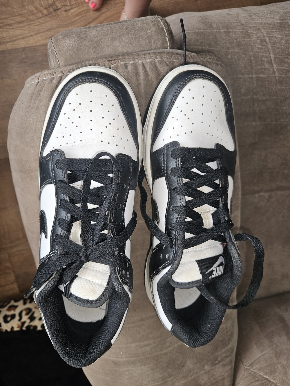 Nike Panda Dunks Women's Low-Top Sneakers